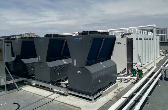 北京后沙峪公安大樓25噸速熱承壓熱水系統